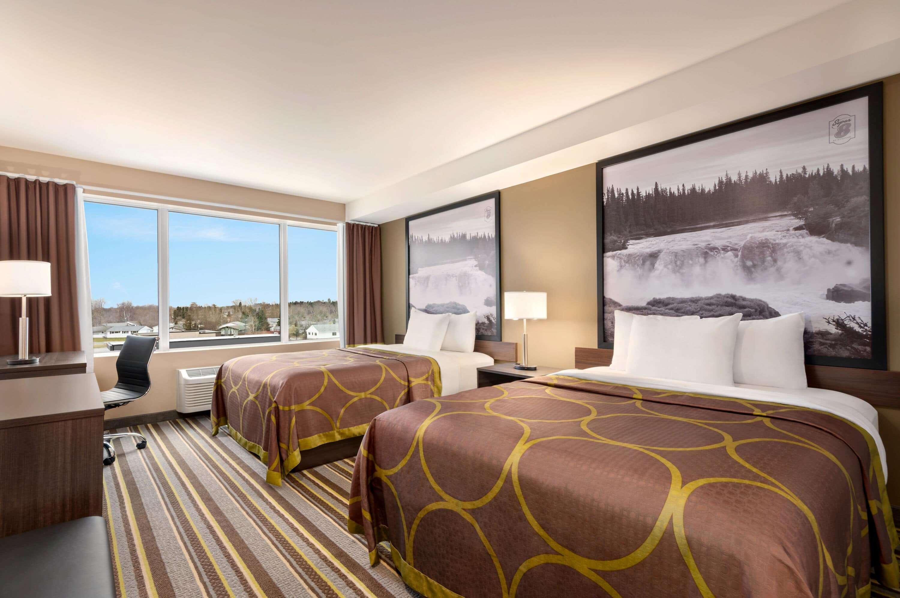 Super 8 By Wyndham Thompson Otel Dış mekan fotoğraf
